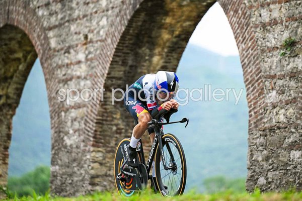 Primoz Roglic Slovenia Stage 10 Time Trial Giro d'Italia 2025
