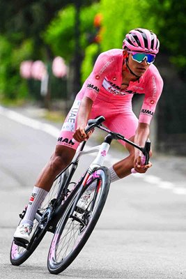 Isaac Del Toro Mexico & UAE Team Emirates Pink Jersey Stage 11 Giro d'Italia 2025  