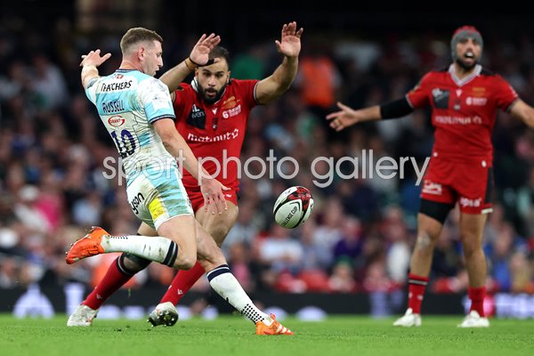 Finn Russell Bath clears v Lyon Challenge Cup Final Cardiff 2025