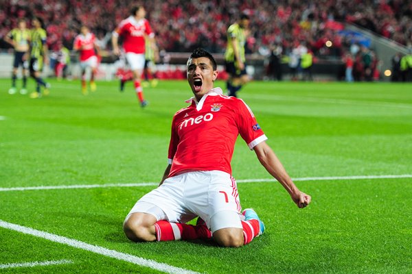 Oscar Cardozo Benfica v Fenerbahce  2013