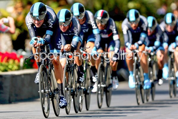 Bradley Wiggins Sky Team Time Trial Giro 2013