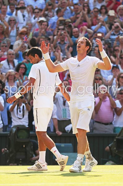 Andy Murray Great Britain beats Novak Djokovic Wimbledon Final 2013