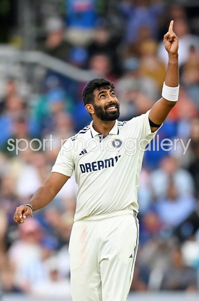 Jasprit Bumrah India celebrates 5th wicket v England 1st Test Headingley 2025