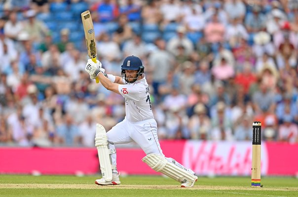Ben Duckett England bats v India 1st Test Headingley 2025