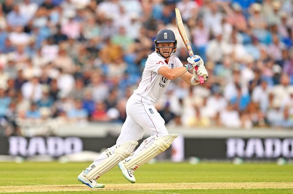 Ollie Pope England bats v India 1st Test Headingley 2025