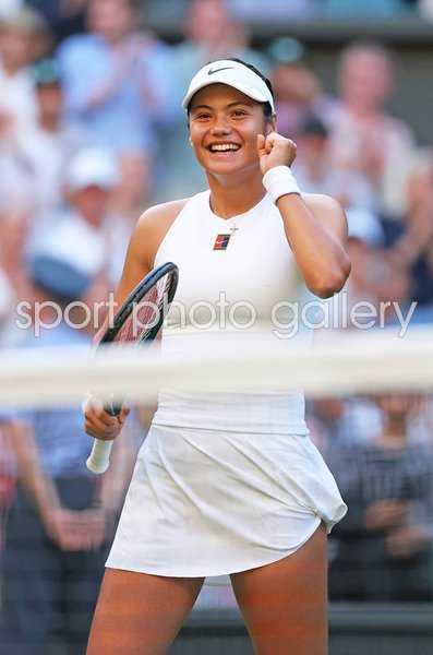 Emma Raducanu Great Britain celebrates win v Marketa Vondrousova Wimbledon 2025