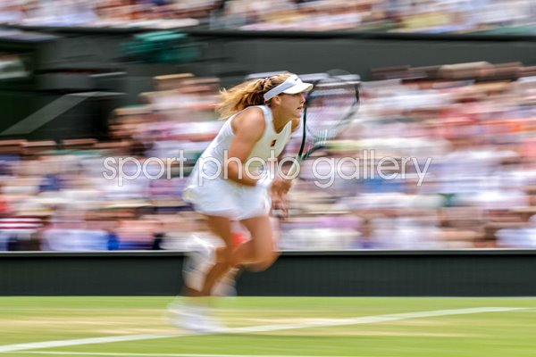 Mirra Andreeva motion blur action v Belinda Bencic Wimbledon 2025