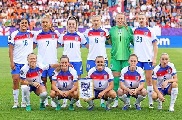 England team photo v Netherlands Group D Women's EURO 2025  