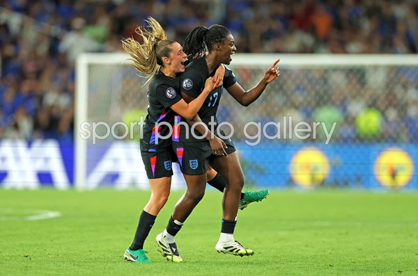 Michelle Agyemang & Ella Toone England celebrate v Italy semi-final Women's EURO 2025
