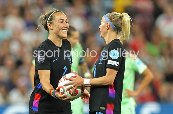Lucy Bronze & Chloe Kelly England winning penalty Semi-Final Women's EURO 2025 