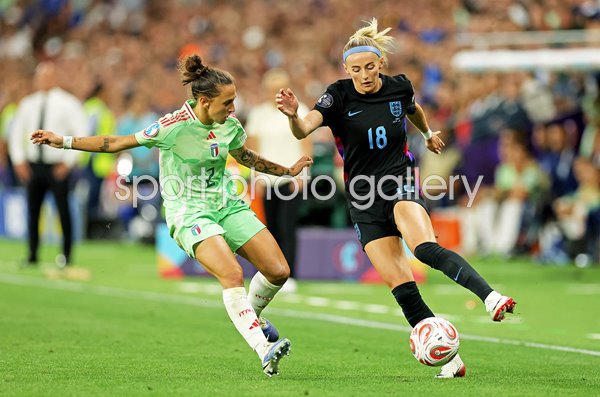 Chloe Kelly England v Elisabetta Oliviero Italy Semi-Final Women's EURO 2025  