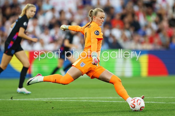 Hannah Hampton England v Italy Semi-Final Women's EURO 2025  