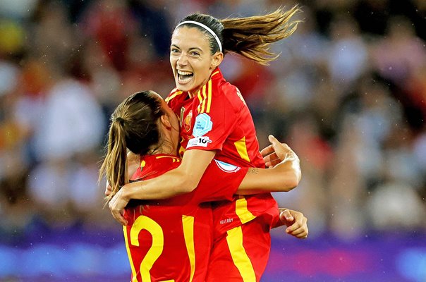 Aitana Bonmati & Patricia Guijarro Spain celebrate win Germany Women's EURO 2025 