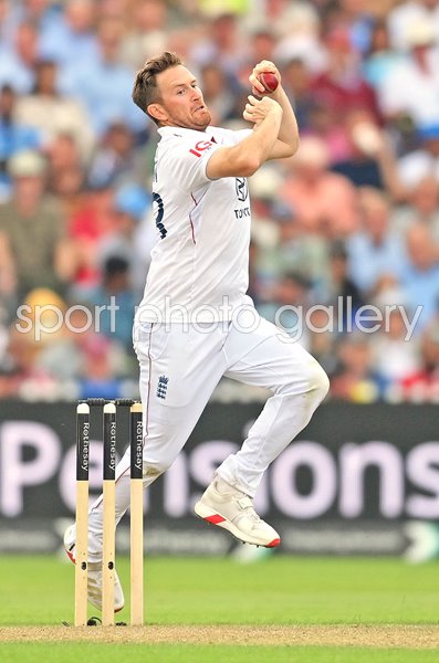 Liam Dawson England spinner bowls v India 4th Test Old Trafford 2025