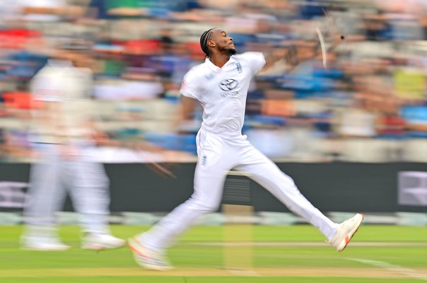 Jofra Archer England motion blur action v India 4th Test Old Trafford 2025