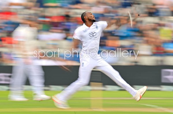 Jofra Archer England motion blur action v India 4th Test Old Trafford 2025