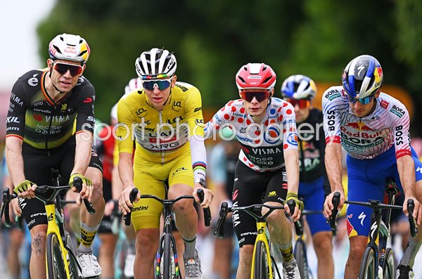 Wout Van Aert, Tadej Pogacar, Jonas Vingegaard finish Stage 20 Tour de France 2025
