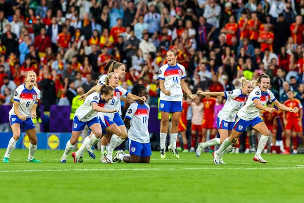 England players celebrate following the team's victory in the penalty shoot-out during the UEFA Women's EURO 2025.