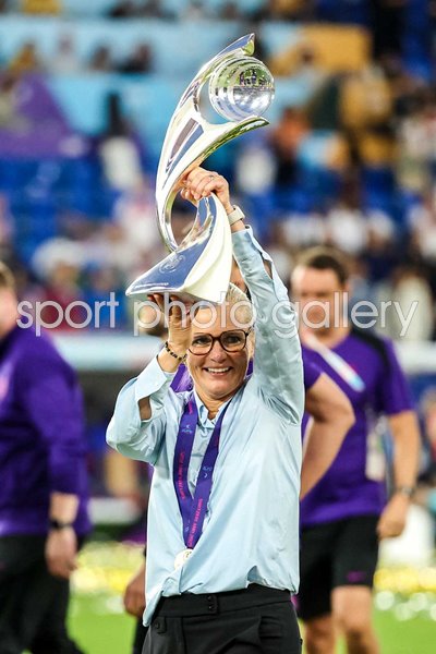 Sarina Wiegman England head coach lifts trophy EURO Final 2025  