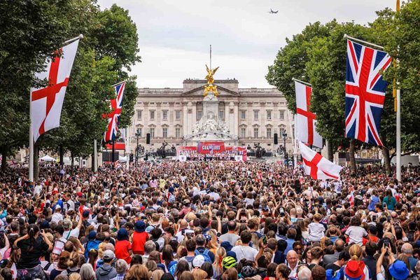 England Women's Euro celebration parade London 2025