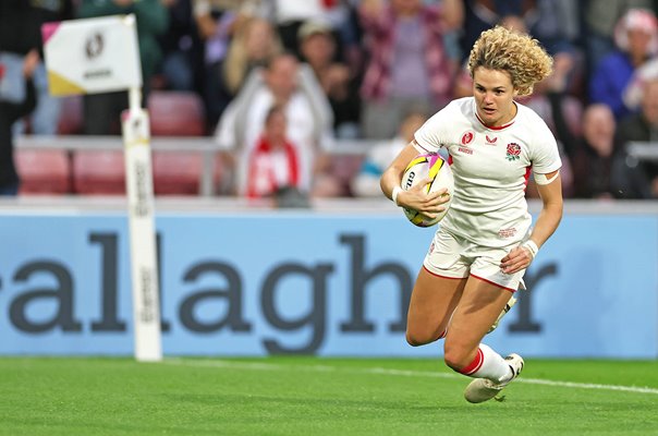 Ellie Kildunne England scores v USA Pool A Women's Rugby World Cup 2025