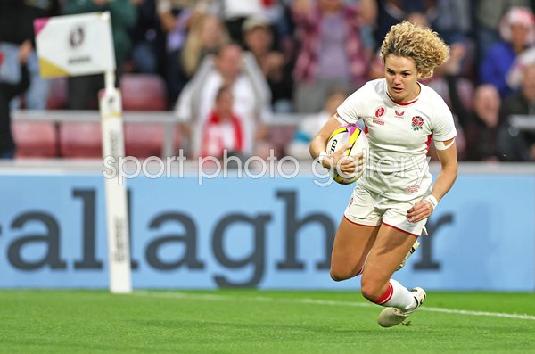 Ellie Kildunne England scores v USA Pool A Women's Rugby World Cup 2025