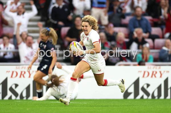 Ellie Kildunne England scores v USA Women's Rugby World Cup 2025  
