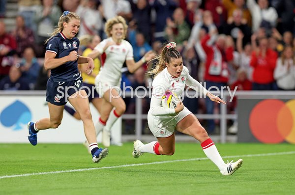 Jess Breach England scores v USA Women's Rugby World Cup 2025
