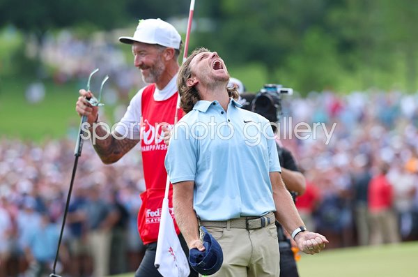 Tommy Fleetwood England celebrates Fedex Cup & TOUR Championship win 2025