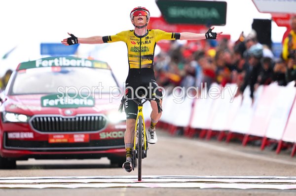 Jonas Vingegaard Denmark celebrates Stage 9 win Vuelta 2025  