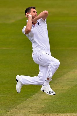 James Anderson England bowls Lords 2013