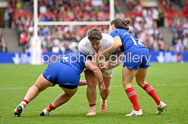 Hannah Botterman England action v France Semi Final Women's Rugby World Cup 2025
