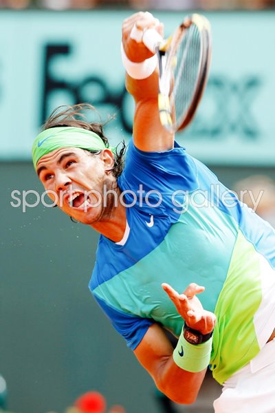 Rafael Nadal Service Power in Paris 2010