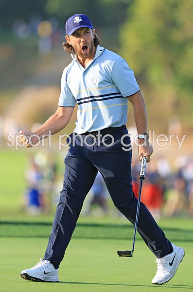 Tommy Fleetwood Europe celebrates Friday afternoon fourball matches Ryder Cup 2025 