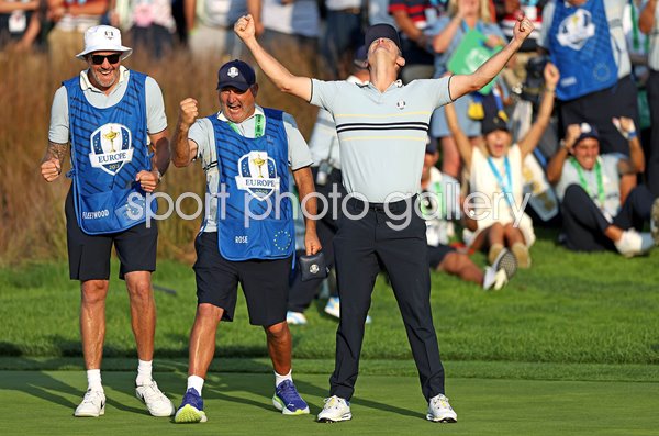 Ian Finnis & Mark Fulcher celebrate with Justin Rose Ryder Cup 2025  