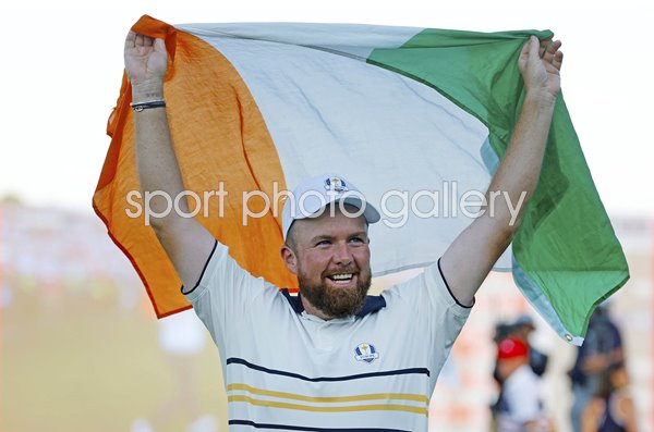 Shane Lowry Europe celebrates with Irish flag Ryder Cup New York 2025