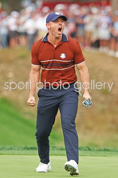 Rory McIlroy Europe celebrates Saturday Afternoon Fourballs Ryder Cup 2025 