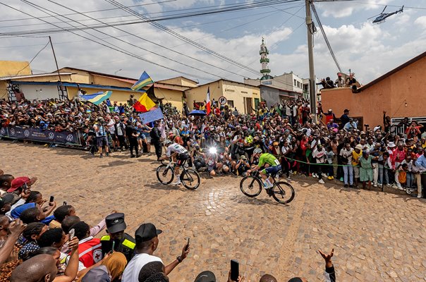 Isaac Del Toro leads Tadej Pogacar Cycling World Championships Kigali 2025 