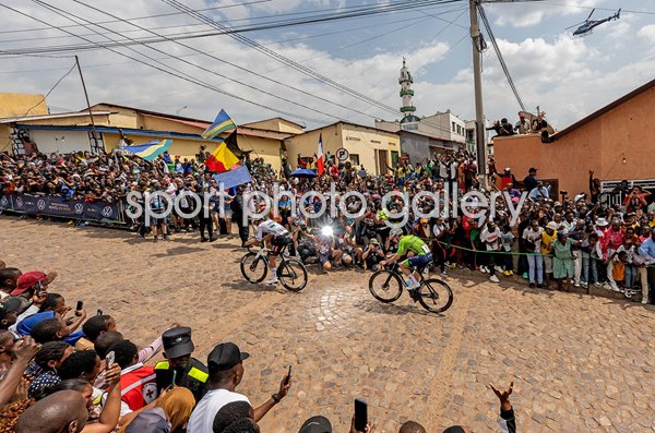 Isaac Del Toro leads Tadej Pogacar Cycling World Championships Kigali 2025 