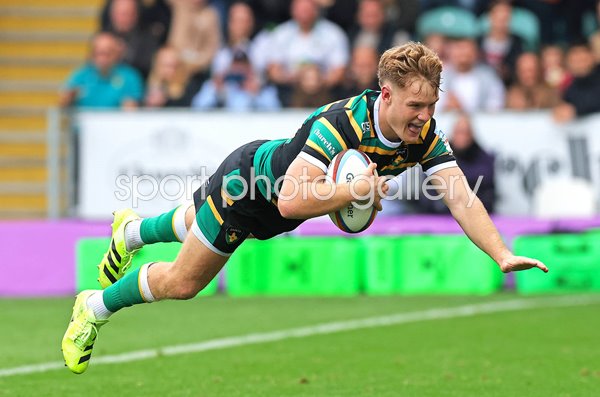 Finn Smith Northampton Saints scores v Leicester Tigers Gallagher PREM 2025