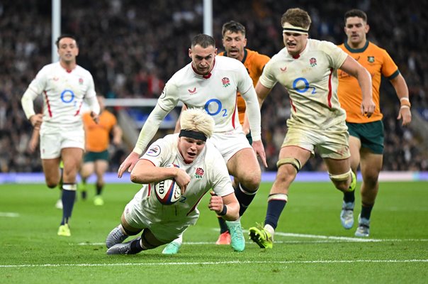 Henry Pollock England scores v Australia Autumn Series Twickenham 2025