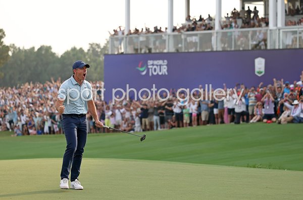 Rory McIlroy celebrates Eagle putt 18th green World Tour Championship 2025