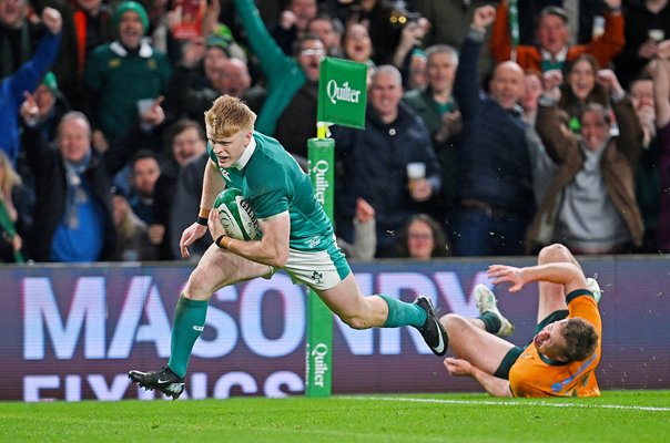 Tommy O’Brien Ireland scores v Australia Autumn Nations Series Dublin 2025