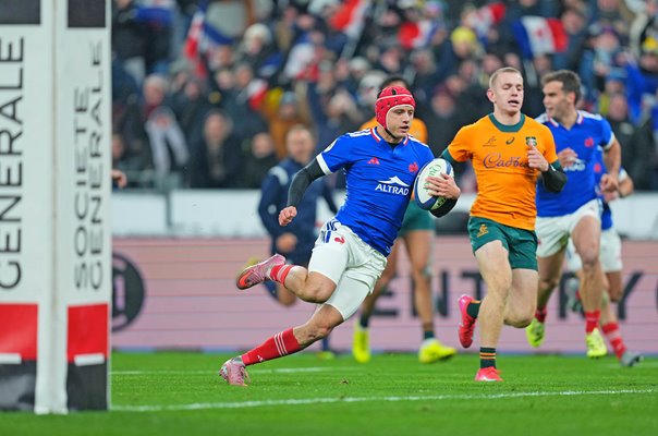 Louis Bielle-Biarrey France scores v Australia Autumn Nations Series Paris 2025