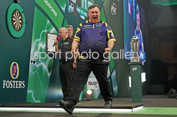 Luke Littler England winning moment World Darts Championships 2026