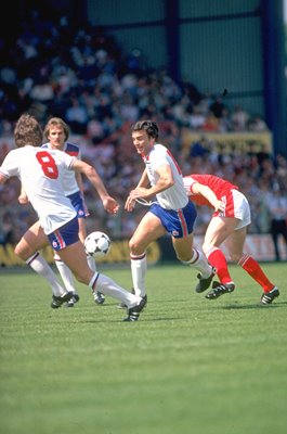 Trevor Brooking England v Wales Cardiff 1980