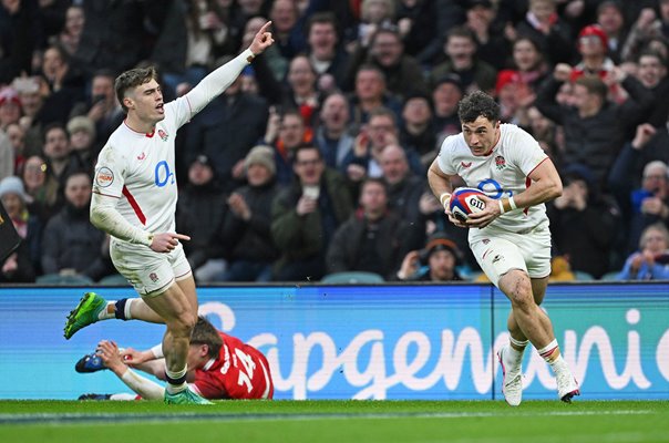 Henry Arundell England scores opening try v Wales Twickenham Six Nations 2026