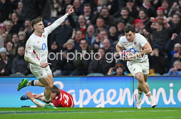 Henry Arundell England scores opening try v Wales Twickenham Six Nations 2026