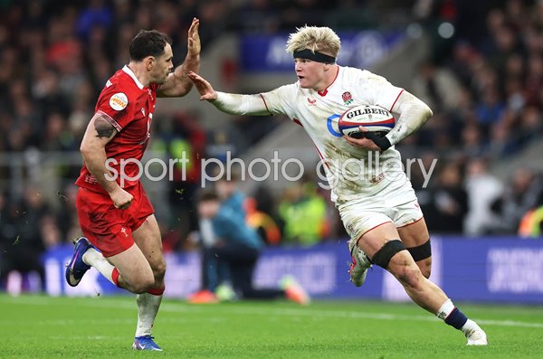 Henry Pollock England v Tomos Williams Wales Twickenham Six Nations 2026
