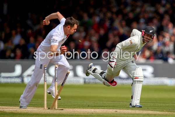 James Anderson England seals win v New Zealand Lords 2013